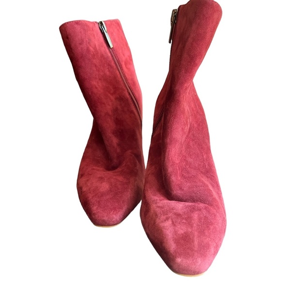 NWOT Vince Camuto Allost  Pointy Toe Bootie in Fired Brick - Size 7.5 - Picture 4 of 11